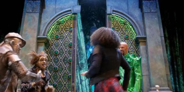 Elijah Kelley, Shanice Williams and Common in NBC's The Wiz Live! (Photo: Screenshot/Youtube)