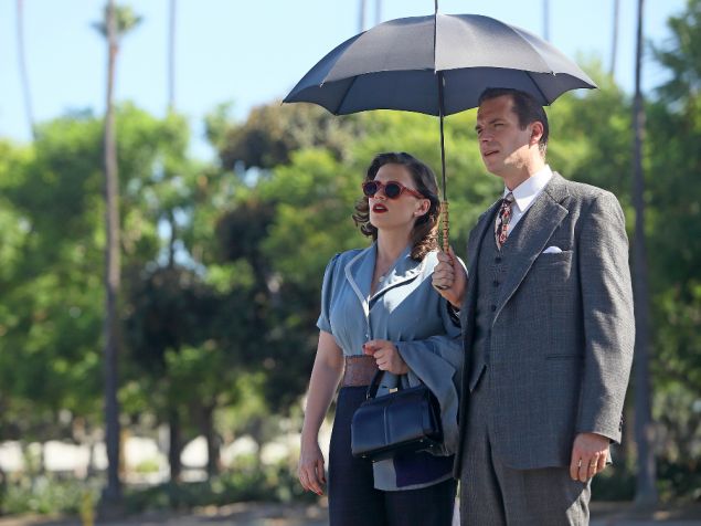 MARVEL'S AGENT CARTER - "The Lady in the Lake" - In the season premiere episode, "The Lady in the Lake," Peggy moves to the City of Angels to help Chief Daniel Sousa at the West Coast Strategic Scientific Reserve (SSR) investigate a bizarre homicide involving an alleged killer and Isodyne Energy, and reunites with some familiar faces. "Marvel's Agent Carter" returns for a second season of adventure and intrigue, starring Hayley Atwell in the titular role of the unstoppable agent for the SSR (Strategic Scientific Reserve), TUESDAY, JANUARY 19 (9:00-10:00 p.m. EST) on the ABC Television Network. (ABC/Patrick Wymore) HAYLEY ATWELL, JAMES D'ARCY