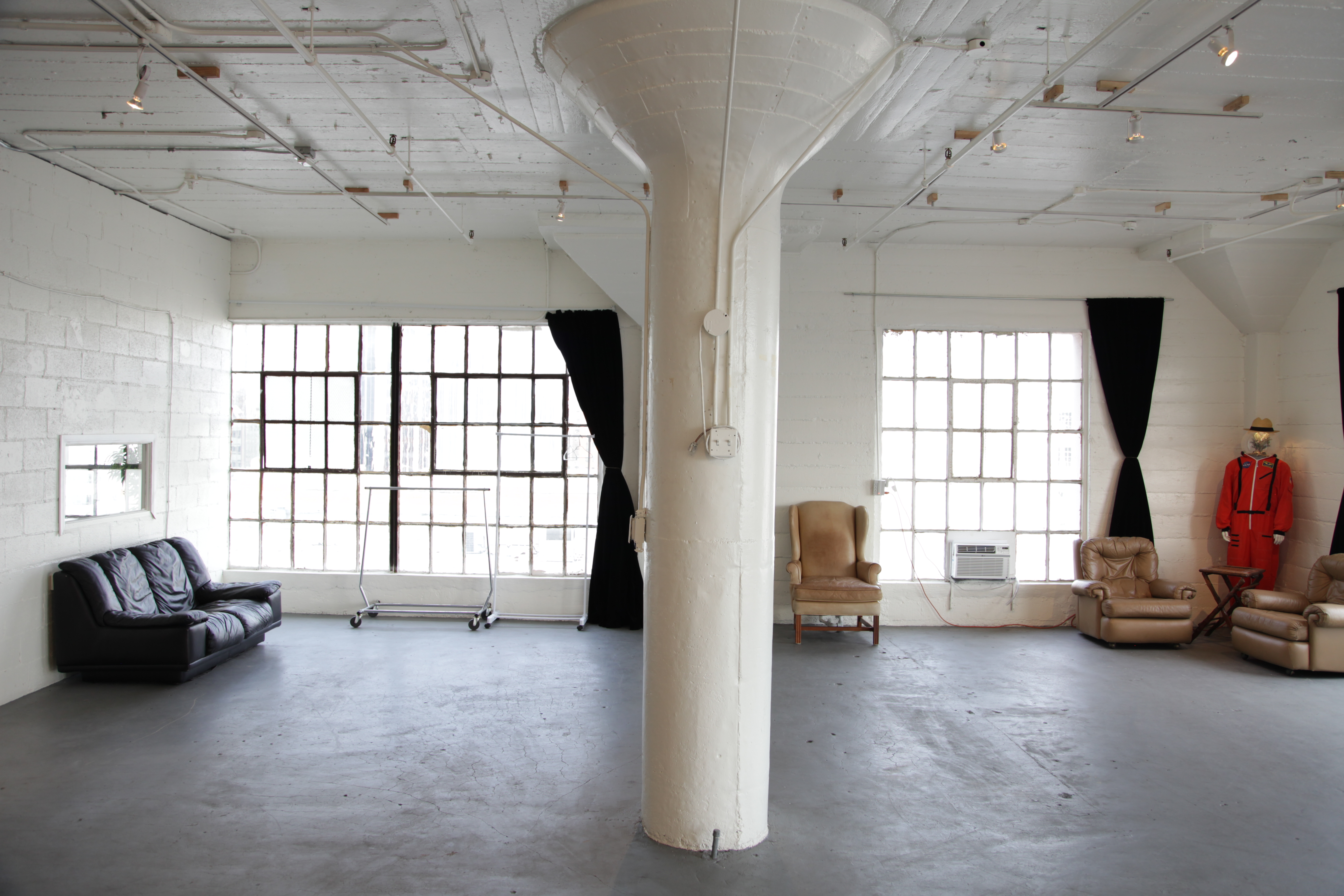 (Photo: Free the Nipple Yoga will be offered weekly beginning on Wednesday, January 20th at 8pm, at Astroetic Studios, a multipurpose loft space located in DTLA’s Fashion District. Guests will revel at the seven-story views offered through Astroetic Studios’ floor-to-ceiling windows.