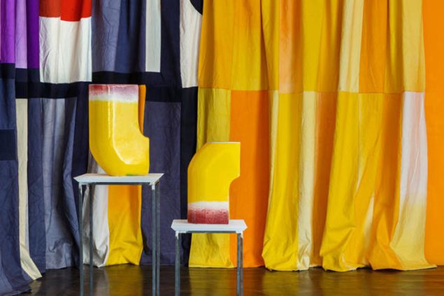 Pia Camil, Espectacular Telón Ecatepec I and II, 2014 (background); Fragmento 6 I and 6 II, 2014 (foreground). Installation view. (Photo: Courtesy the artist and Galería OMR)