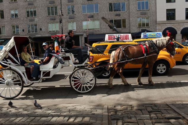 A horse-drawn carriage outside Central Park. (Photo: Spencer Platt for Getty Images)