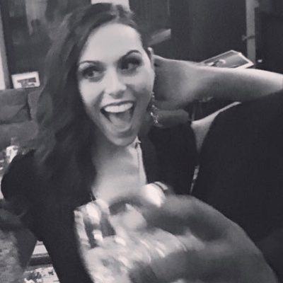 Natalie Walker flirted with a Yelp admin, and the rest is history. (Photo: Twitter)