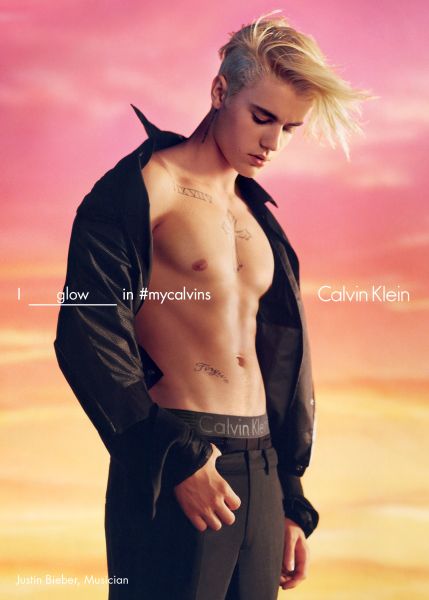 Justin Beiber shows off his Glow (Photo: Courtesy Calvin Klein).