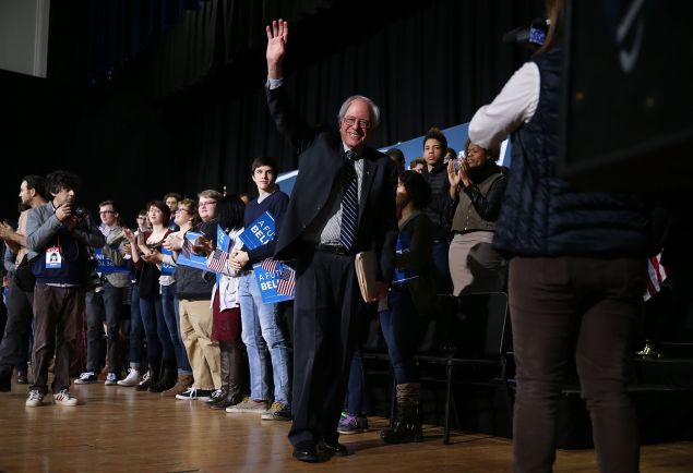 DES MOINES, IA - JANUARY 28: Democratic presidential candidate Sen. Bernie Sanders (I-VT) waves as he leaves after holding a forum at Roosevelt High School on January 28, 2016 in Des Moines, Iowa. The Democratic and Republican Iowa Caucuses, the first step in nominating a presidential candidate from each party, will take place on February 1. (Photo by Joe Raedle/Getty Images)