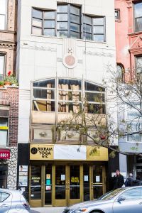 The current tenant at !41 West 71st Street is a Bikram Yoga studio. (Jennifer Lu for Observer)