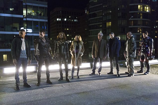 DC's Legends of Tomorrow -- "Pilot, Part 1" -- Image LGN101d_0406b -- Pictured (L-R): Franz Drameh as Jefferson "Jax" Jackson, Falk Hentschel as Carter Hall/Hawkman, Ciara Renee as Kendra Saunders/Hawkgirl, Caity Lotz as Sara Lance, Victor Garber as Professor Martin Stein, Wentworth Miller as Leonard Snart/Captain Cold, Dominic Purcell as Mick Rory/Heat Wave and Brandon Routh as Ray Palmer/Atom -- Photo: Jeff Weddell/The CW -- é 2015 The CW Network, LLC. All Rights Reserved.
