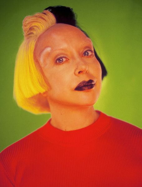 A portrait of the French artist Orlan by Fabrice Lévêque, (1997). (Photo: Wikimedia Commons)