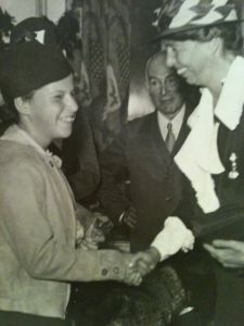 Jean Appleton, left, with Eleanor Roosevelt. (Photo courtesy of Ryna Appleton-Segal)