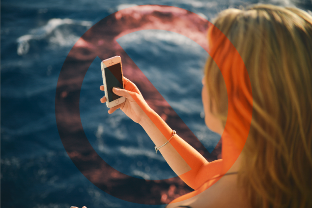 About half of the 27 selfie-caused deaths of 2015 occurred in India, many on beaches.(Photo: Pexels)