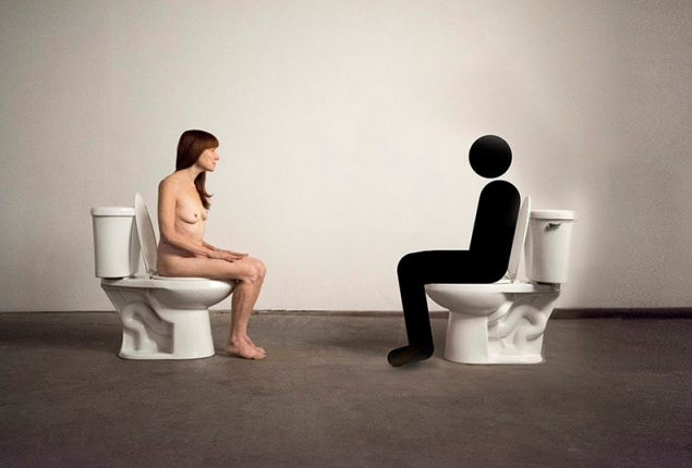 Dr. Lisa and a theoretical art viewer. (Photo: Courtesy of Christopher Stout gallery)