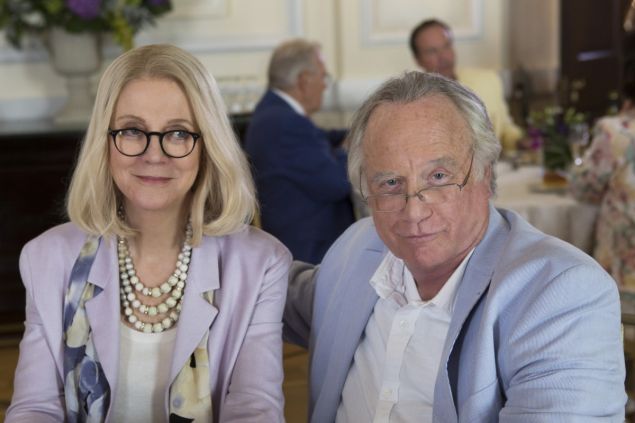 Blythe Danner and Richard Dreyfuss as Ruth and Bernie in Madoff.
