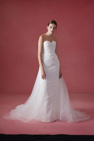 Oscar de la Renta's sweetheart neckline.
