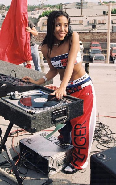 April 28, 1997: Los Angeles, CA Aaliyah 'Next Generation Jeans' Tommy Hilfiger Ad Shoot Photo by Alex Berliner © Berliner Studio/BEImages