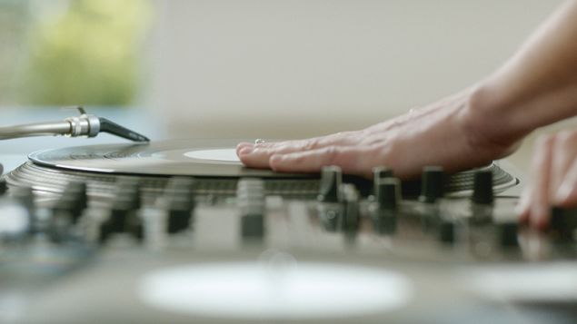 Anri Sala, Unravel (video still), 2013. (© Anri Sala. Courtesy Galerie Chantal Crousel, Paris; Marian Goodman Gallery; Hauser & Wirth; and kurimanzutto, Mexico City)