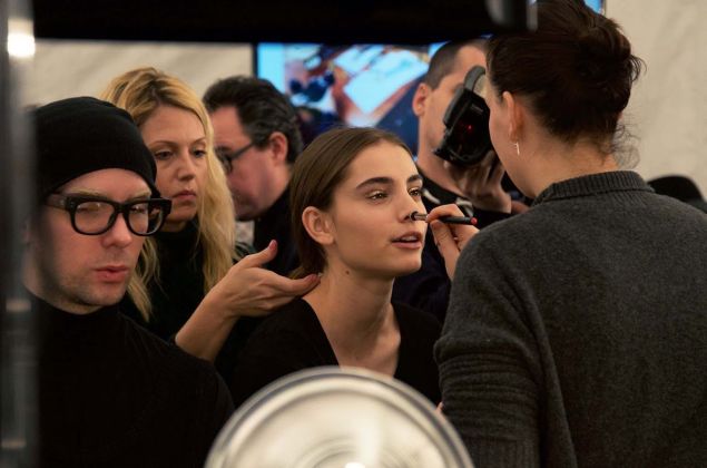 A model gets her gold