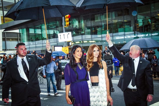 NEW YORK, NY - JUNE 01: (Editors Note: this image was altered using digital filters) Rebecca Minkoff (L) and Chiara Ferragni arrive at the 2015 CFDA Fashion Awards at Alice Tully Hall at Lincoln Center on June 1, 2015 in New York City. (Photo by Mike Coppola/Getty Images)