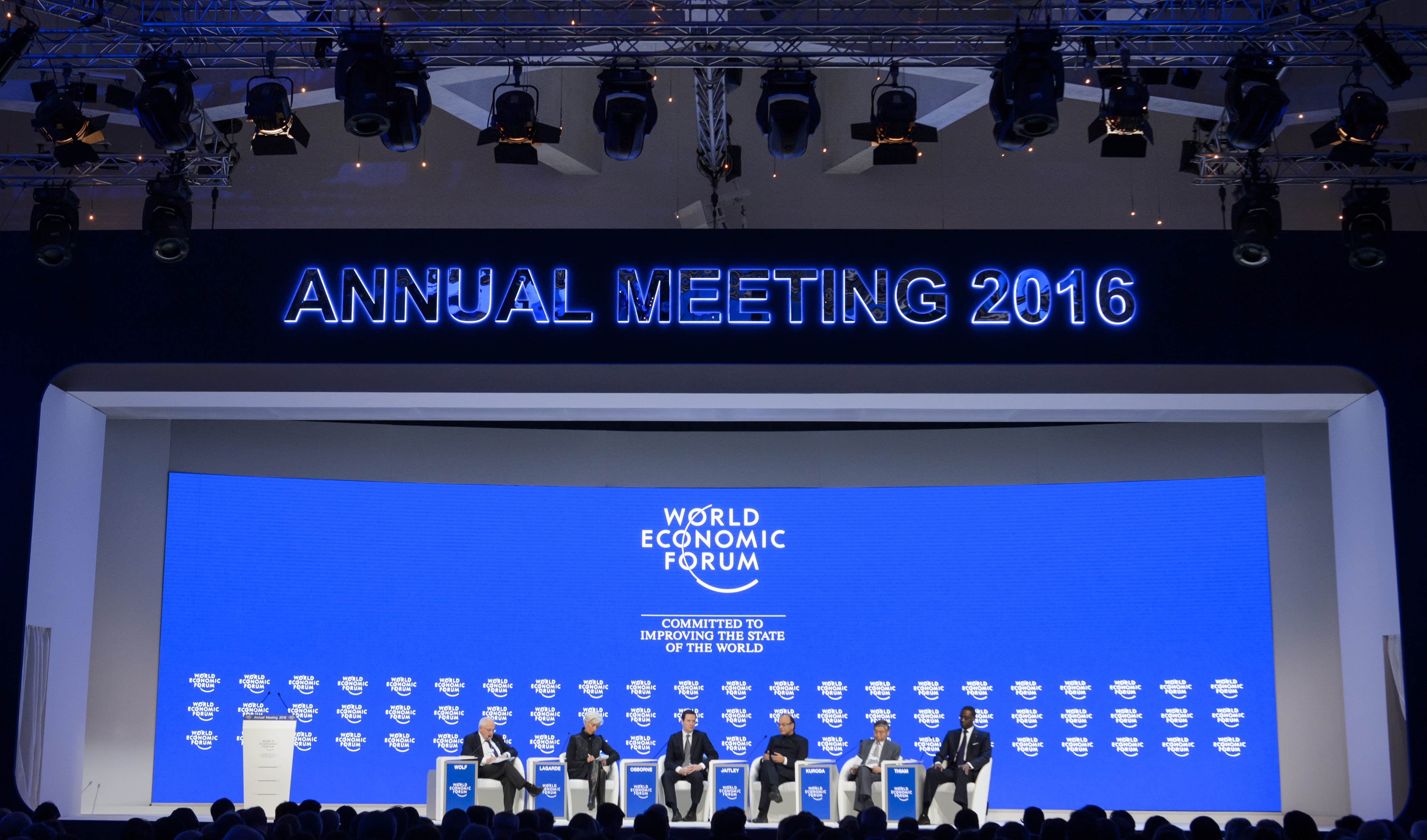 (From L) Journalist Martin Wolf, International Monetary Fund (IMF) Managing Director Christine Lagarde, British Finance Minister George Osborne, Indian Finance Minister Arun Jaitley, Governor of the Bank of Japan Haruhiko Kuroda and Ivory Coast-born French Credit Suisse CEO Tidjane Thiam attend a session of the World Economic Forum annual meeting on January 23, 2016 in Davos.