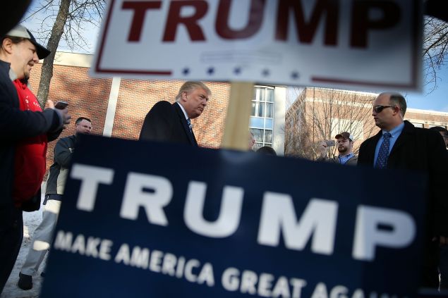 <> on February 9, 2016 in Manchester, New Hampshire.