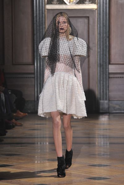 A lace head covering