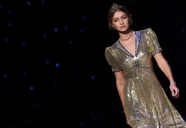 A model presents creations by Tommy Hilfiger during the Fall 2016 New York Fashion Week on February 15, 2016, in New York. / AFP / Jewel Samad
