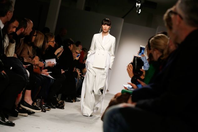 Suiting at Ports 1961
