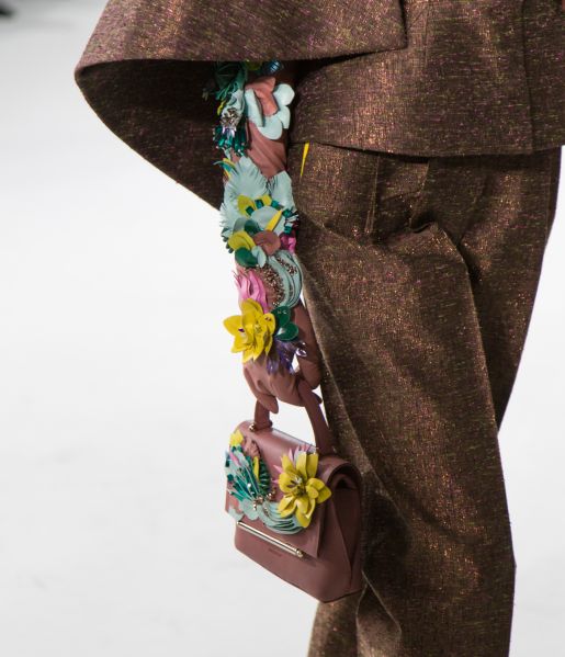 A close up of the gloves