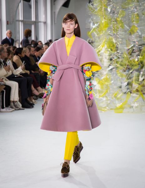 A pop of yellow turns bell sleeves into a total treat