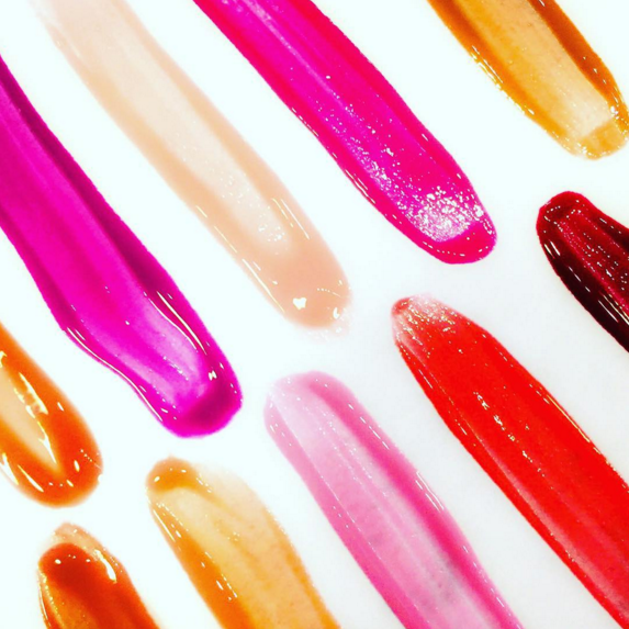 Think of all the lipsticks you can buy with M.A.C. Select (Photo: Instagram/Maccosmetics).