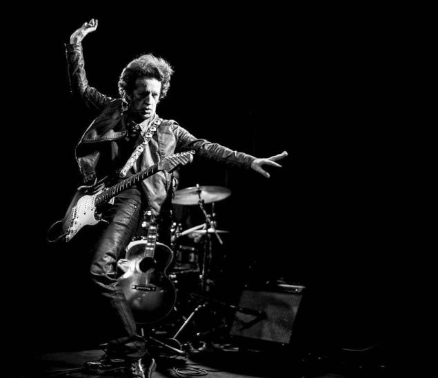 Willie Nile.