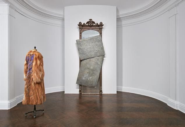 David Hammons, installation view at Mnuchin Gallery.