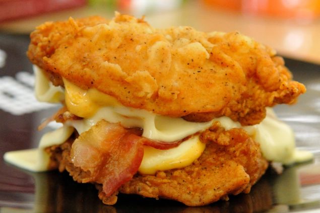 The KFC Double Down as metaphor for modern webpages.