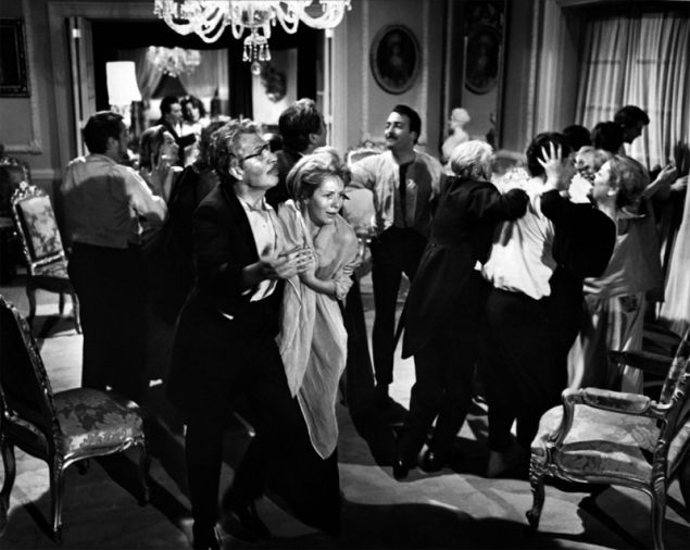 Luis Buñuel, El Angel Exterminador, 1962.