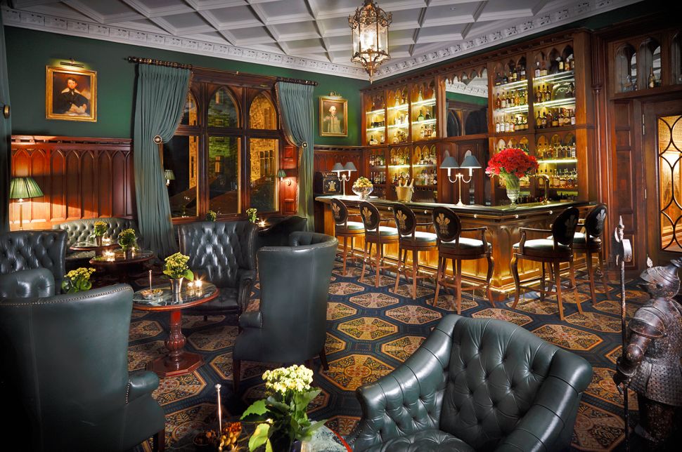 Prince of Wales Bar.