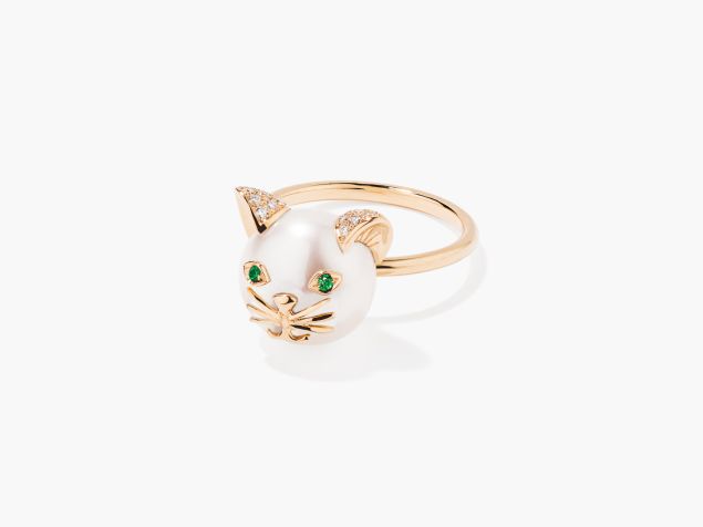 The cat and mouse rings are tongue-in-cheek, but still ultra-chic
