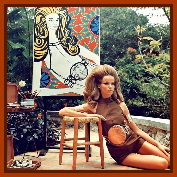 Veruschka poses for painter Genaro de Carvalho for a photo by Franco Rubartelli, 1968.