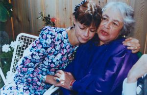 The author with her mother in the late 1980s.