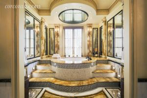 A very low-key bathroom.