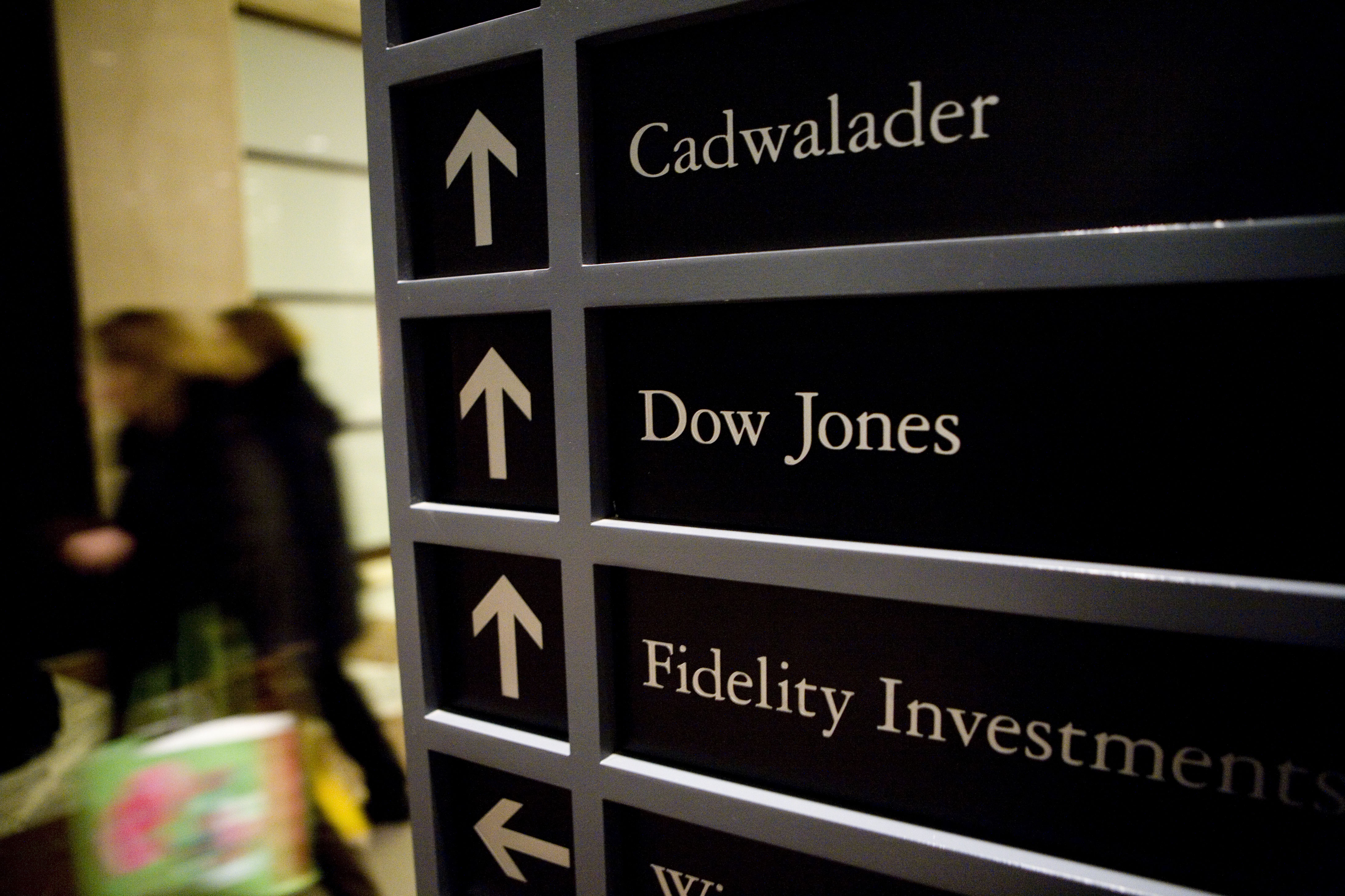 A sign directs people to Dow Jones, the parent company of the Wall Street Journal (WSJ) at 200 Liberty Street in Battery Park City on January 21, 2009 In New York City. Envelopes containing a white powder were found reportedly at the offices of WSJ. Emergency personnel evacuates the newsroom and executive offices.