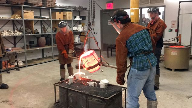 A class on glass blowing at PAFA.