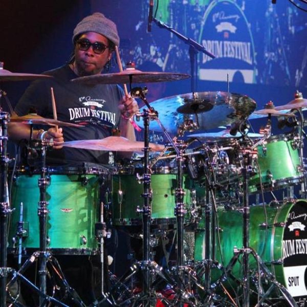 Robert "Sput" Searight.