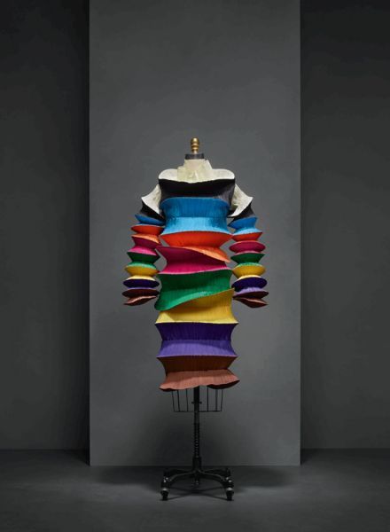 Issey Miyake for Miyake Design Studio, "Flying Saucer" dress, spring/summer 1994.