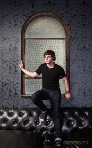 Evan Peters is ready for his closeup (and so are his fans.)