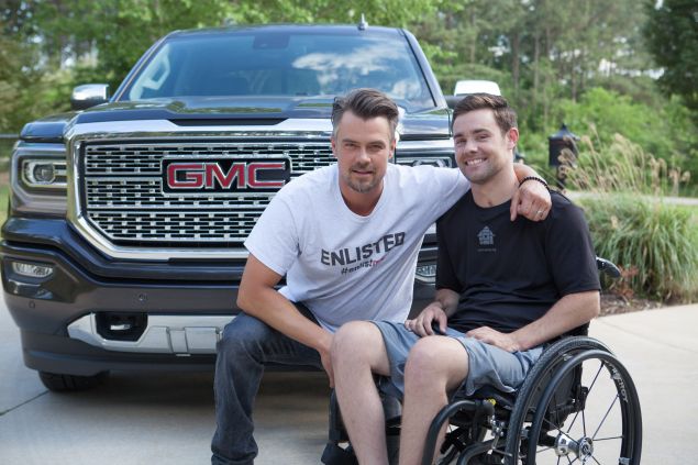 Josh Duhamel, Ben Tomlinson