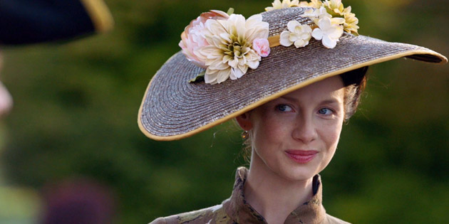 Caitriona Balfe as Claire Randall.