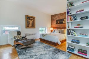 Not exactly where we pictured Claire Standish residing, but exposed brick is very nice.