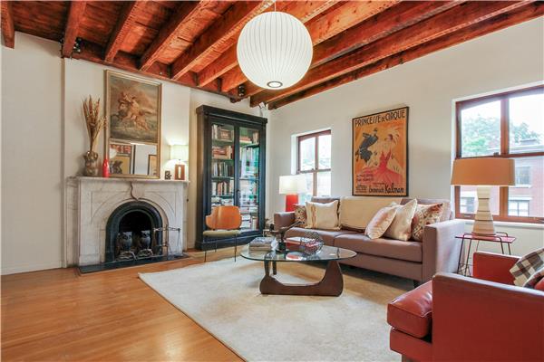 Hello, beamed ceilings!