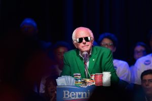 CHICAGO, IL - AUGUST 17: Democratic presidential candidate U.S. Sen. Bernie Sanders (I-VT) speaks to supporters gathered for a meet-and-greet fundraising reception at the Park West on August 17, 2015 in Chicago, Illinois. Sanders' visit to Chicago follows a campaign trip to Iowa.