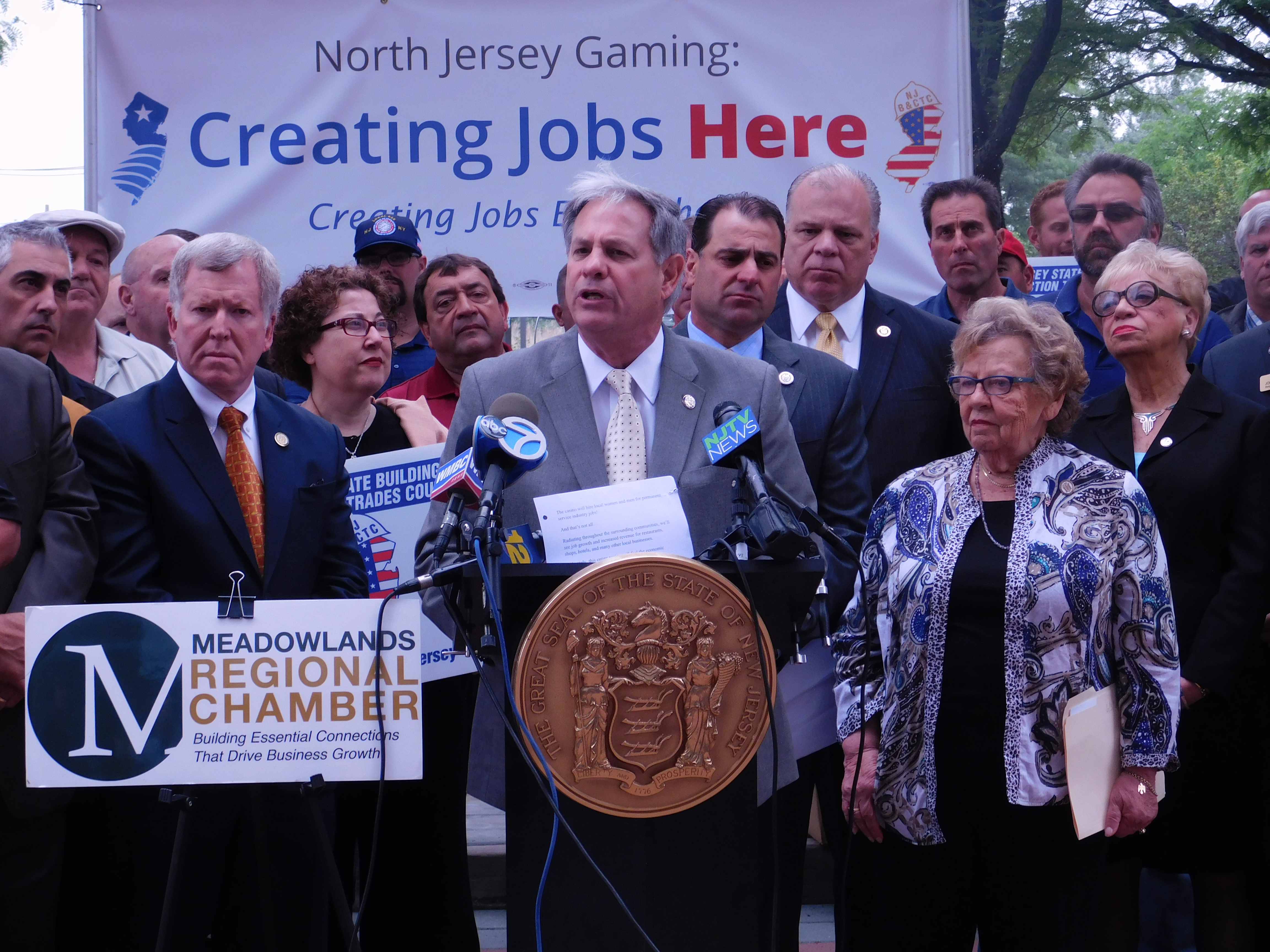 Many lawmakers support expansion of NJ casinos.