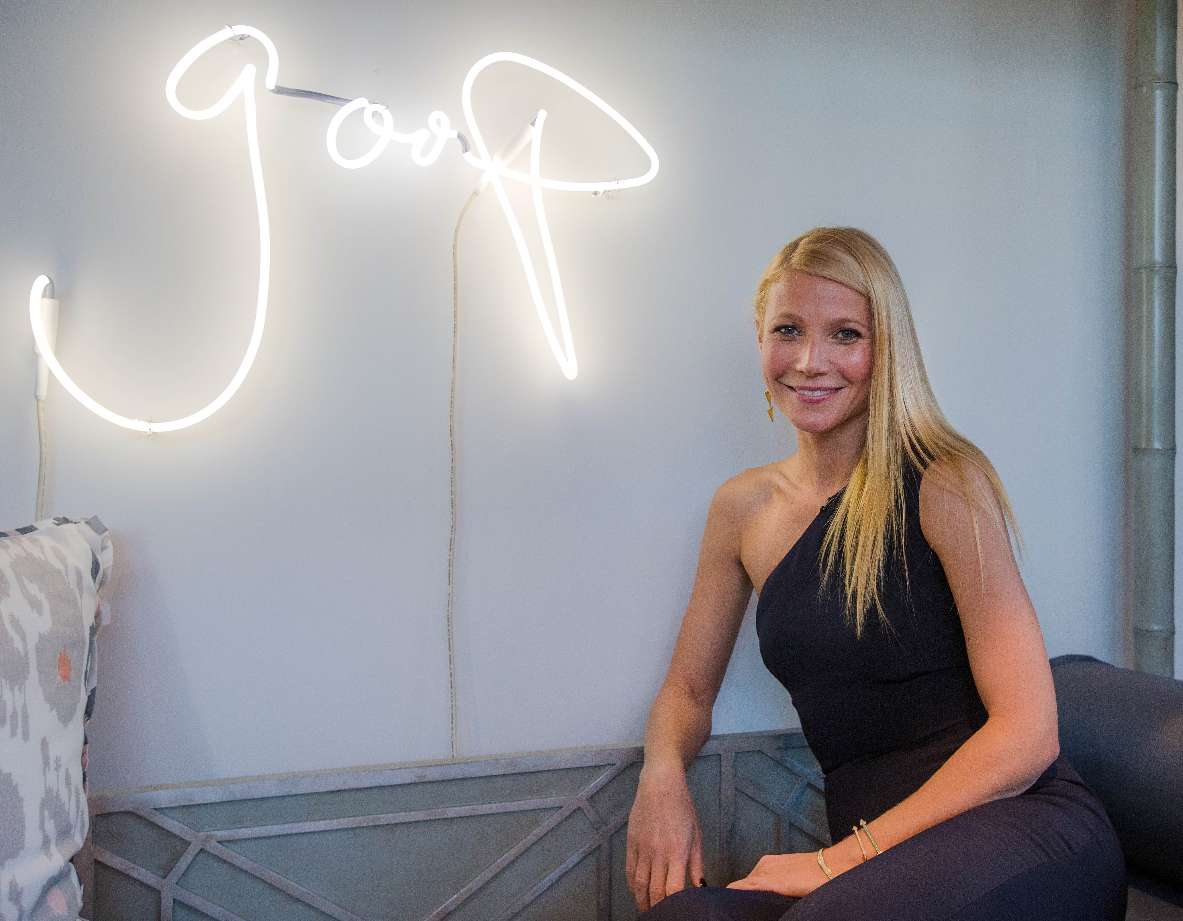 Gwyneth Paltrow attends the goop pop Dallas Launch Party in Highland Park Village on November 20, 2014 in Dallas, Texas. 