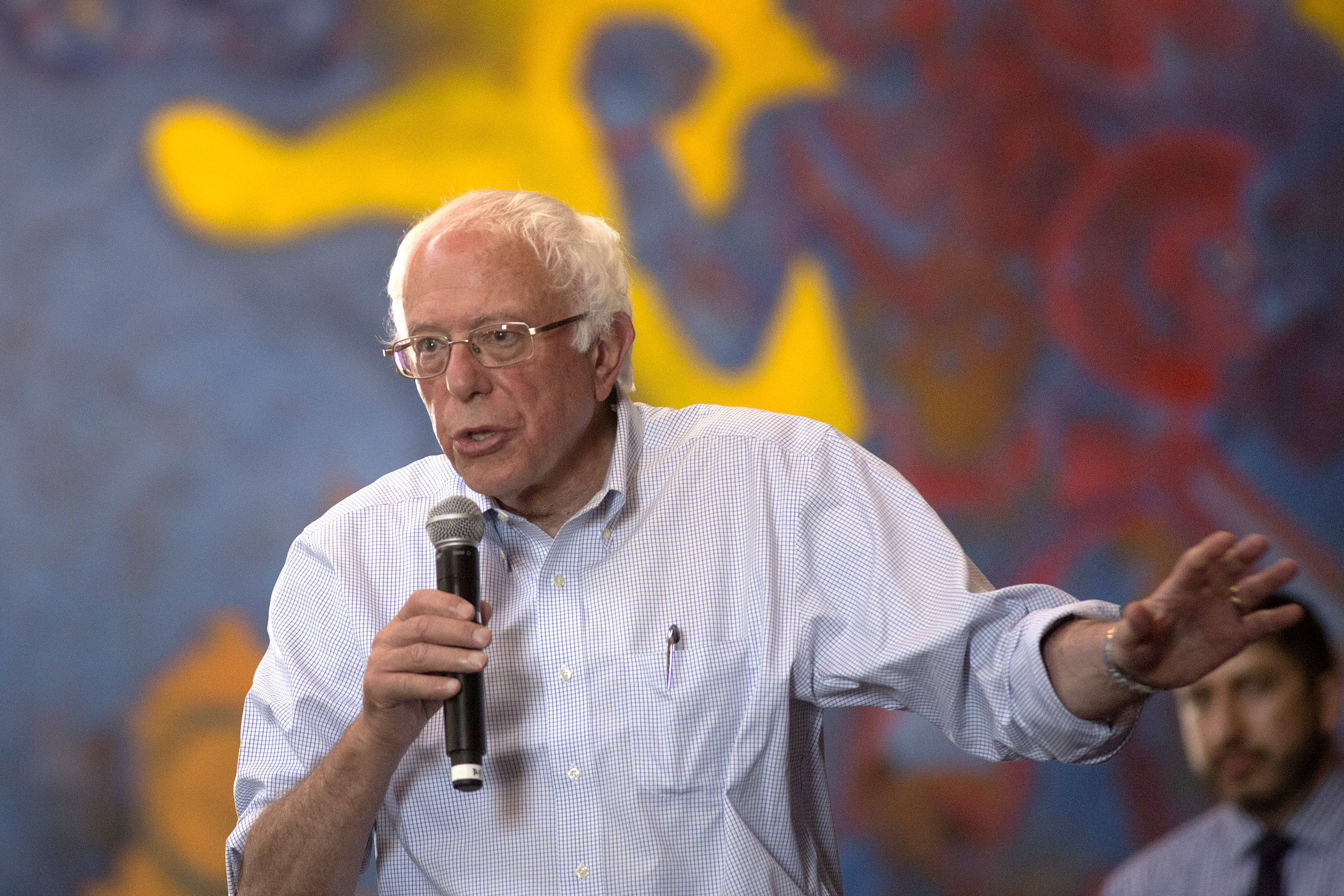Democratic presidential candidate Senator Bernie Sanders speaks at a town hall meeting on Latin American and immigration policy at the Casa del Mexicano on June 4, 2016 in Los Angeles, California. Presidential candidates continue to campaign in California for the June 7 presidential primary election.